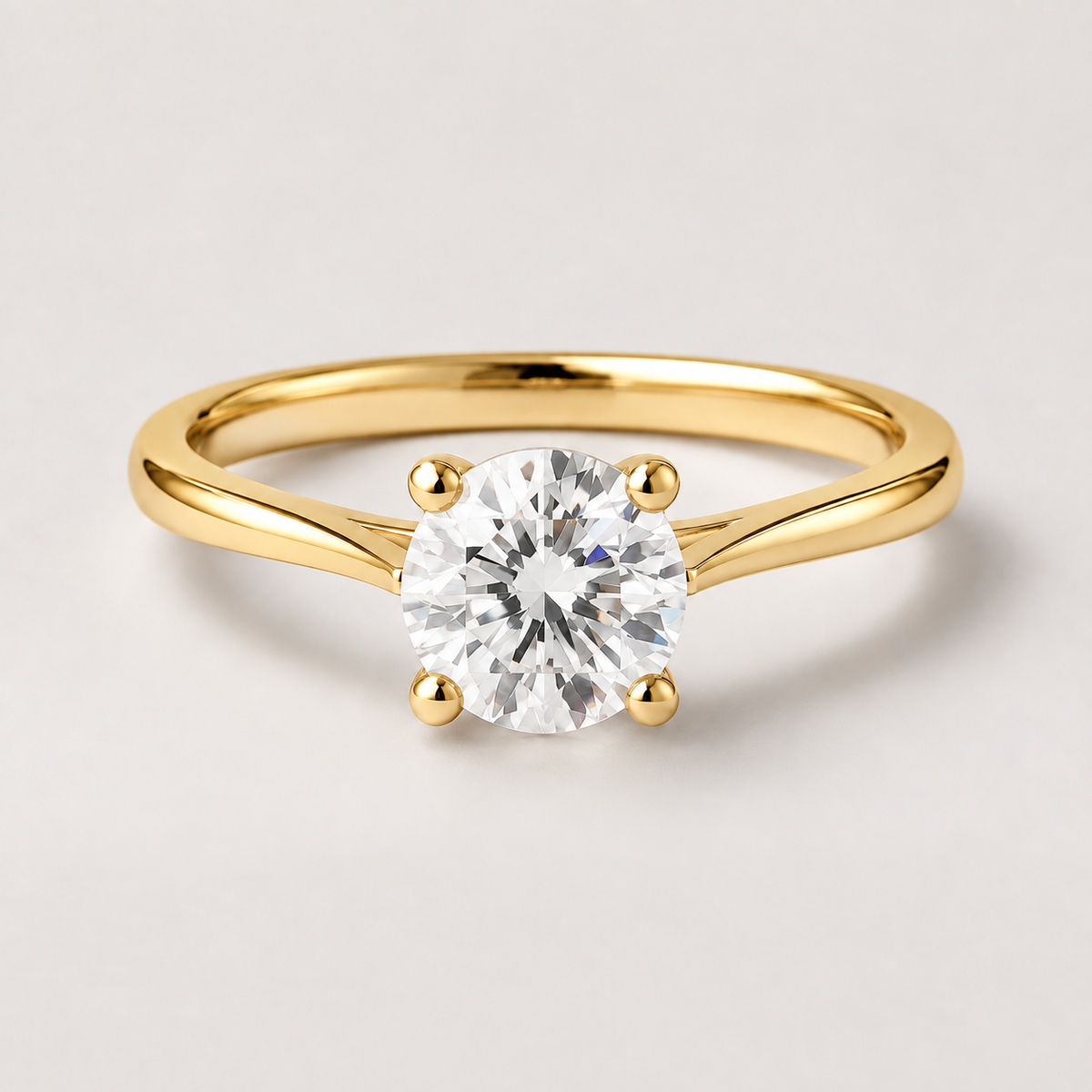 Moissanite Round Cut Diamond ring
