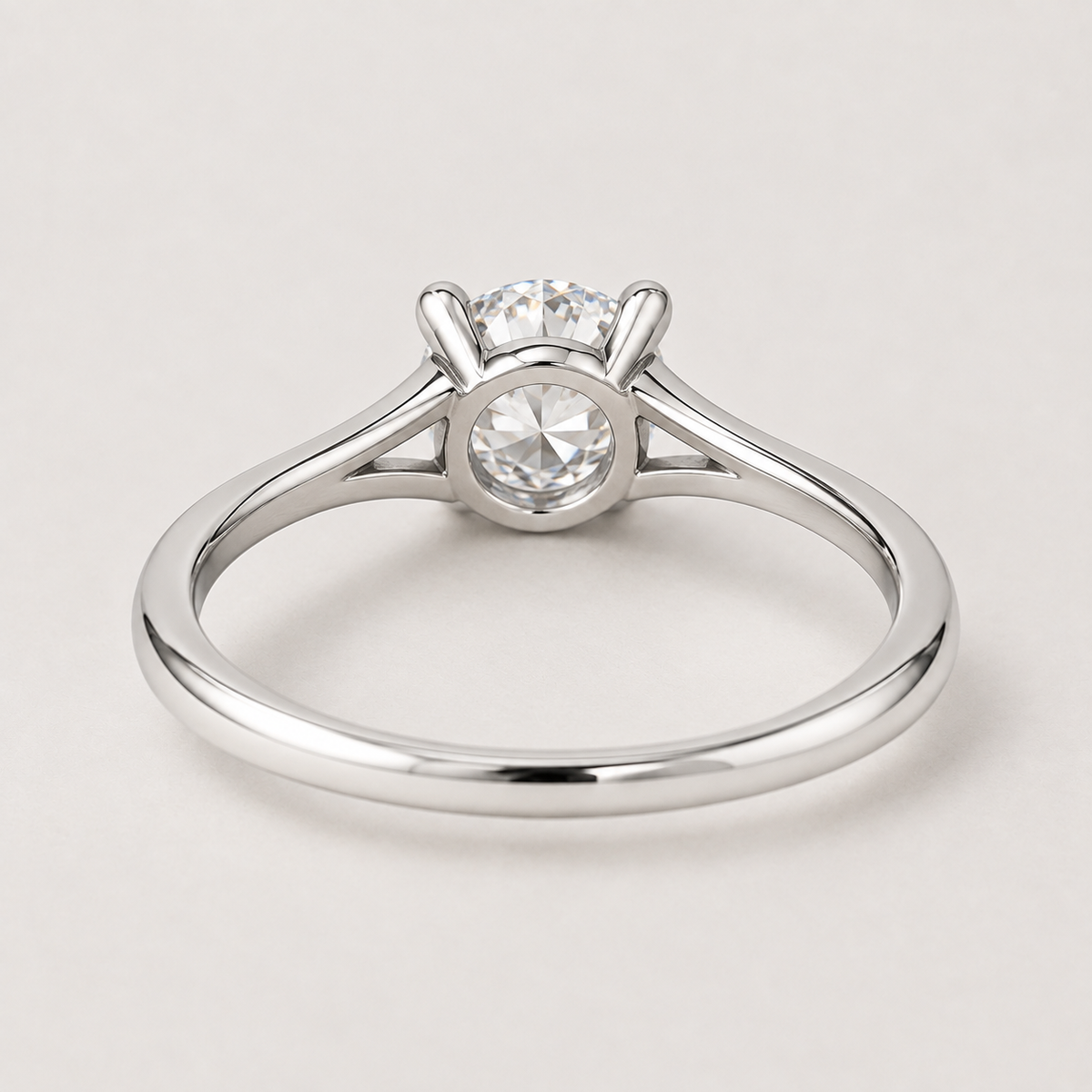 Lab - Grown Round Cut Diamond ring