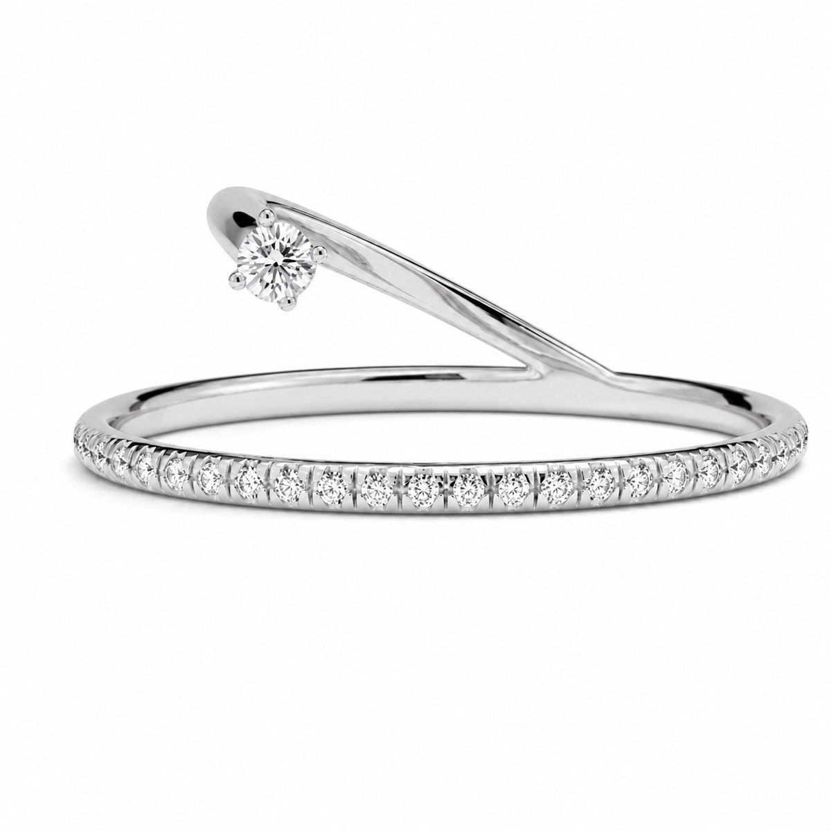 Interconnected Pavé Diamond Morse Ring