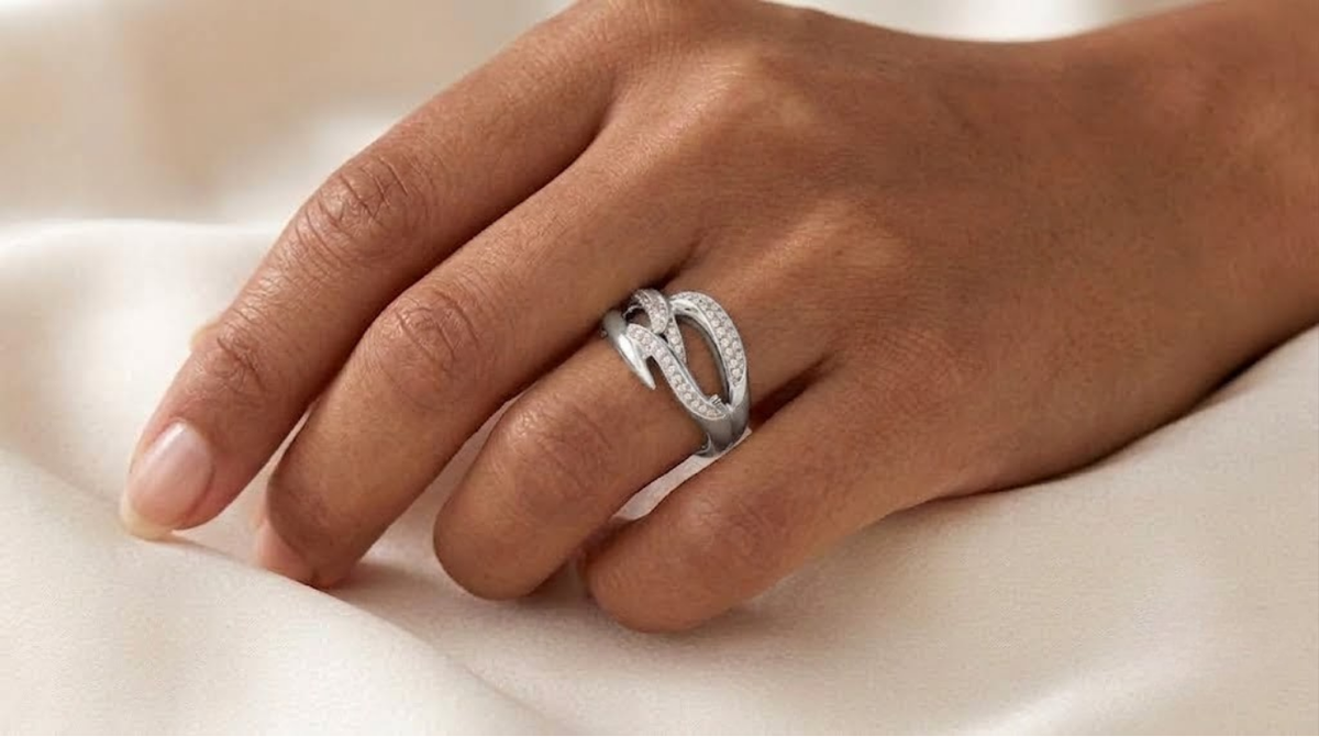 Bound Thorn Pavé Diamond Ring In Solid Gold